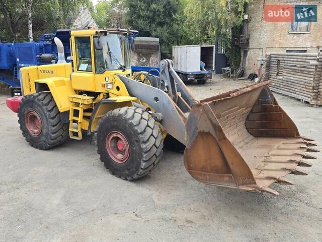 Вольво L 220E 2005 в Киеве на Automoto.ua Вольво L 220E, объемом двигателя 0 л и пробегом 10 тыс. км за 78800 $, фото 15 на Automoto.ua