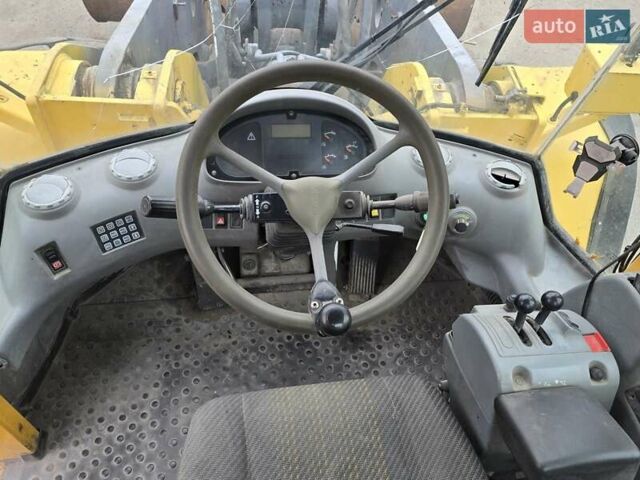 Вольво L 220E 2005 в Киеве на Automoto.ua Вольво L 220E, объемом двигателя 0 л и пробегом 10 тыс. км за 78800 $, фото 17 на Automoto.ua