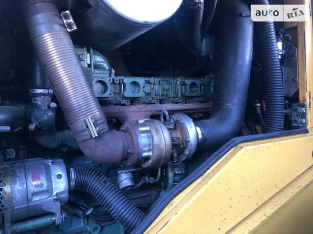 Жовтий Вольво L, об'ємом двигуна 7.1 л та пробігом 2 тис. км за 50955 $, фото 23 на Automoto.ua