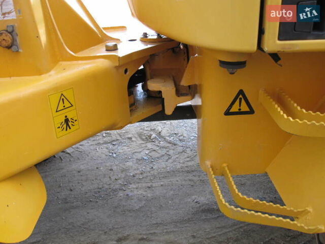 Желтый Вольво Л30б, объемом двигателя 0 л и пробегом 1 тыс. км за 26850 $, фото 6 на Automoto.ua