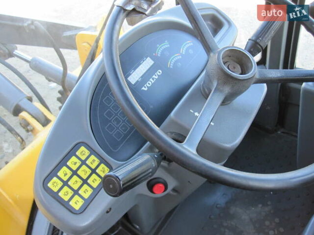 Желтый Вольво Л30б, объемом двигателя 0 л и пробегом 1 тыс. км за 26850 $, фото 11 на Automoto.ua