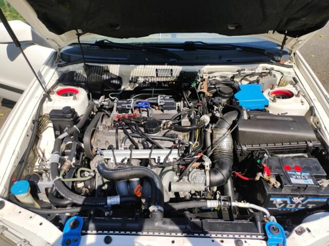 Белый Вольво С40, объемом двигателя 1 л и пробегом 250 тыс. км за 1400 $, фото 12 на Automoto.ua