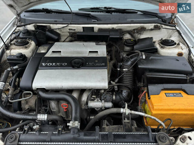 Білий Вольво S40, об'ємом двигуна 1.8 л та пробігом 456 тис. км за 3500 $, фото 18 на Automoto.ua