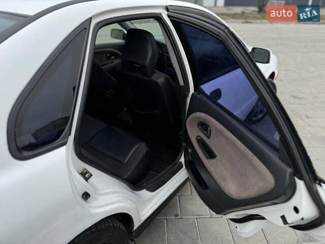 Білий Вольво S40, об'ємом двигуна 1.8 л та пробігом 456 тис. км за 3500 $, фото 13 на Automoto.ua