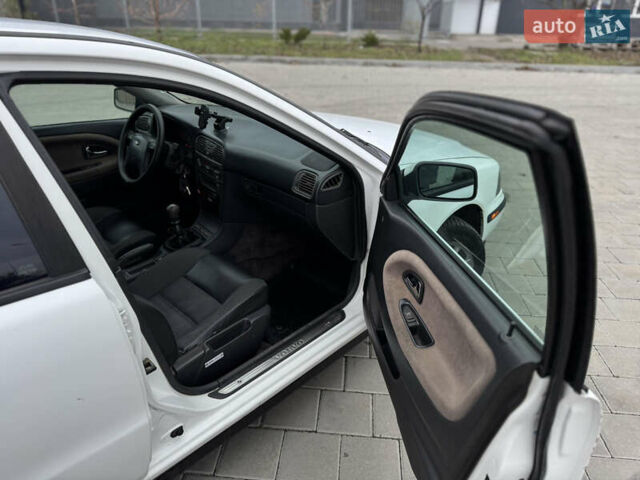 Білий Вольво S40, об'ємом двигуна 1.8 л та пробігом 456 тис. км за 3500 $, фото 11 на Automoto.ua