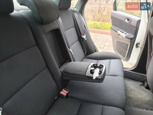 Белый Вольво С40, объемом двигателя 1.6 л и пробегом 188 тыс. км за 6999 $, фото 22 на Automoto.ua