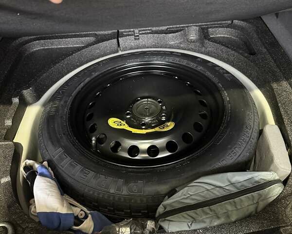 Белый Вольво С40, объемом двигателя 1.6 л и пробегом 310 тыс. км за 9000 $, фото 11 на Automoto.ua