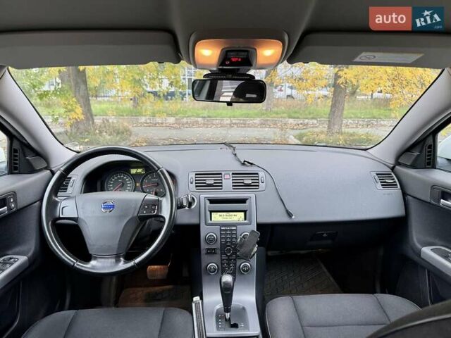 Белый Вольво С40, объемом двигателя 2 л и пробегом 190 тыс. км за 7990 $, фото 20 на Automoto.ua