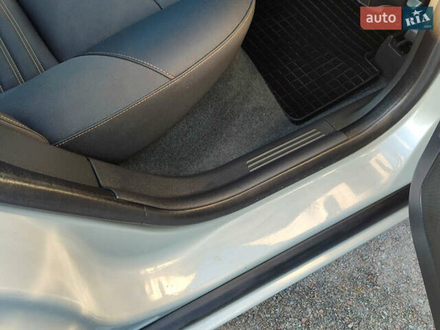 Вольво С40 2011 в Киеве на Automoto.ua Белый Вольво С40, объемом двигателя 1.6 л и пробегом 194 тыс. км за 10000 $, фото 24 на Automoto.ua