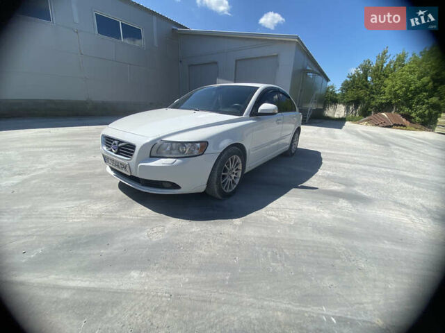 Білий Вольво S40, об'ємом двигуна 2 л та пробігом 215 тис. км за 7700 $, фото 11 на Automoto.ua