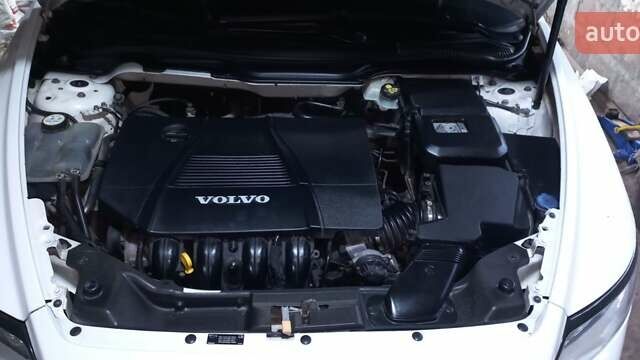 Білий Вольво S40, об'ємом двигуна 2 л та пробігом 250 тис. км за 8100 $, фото 17 на Automoto.ua