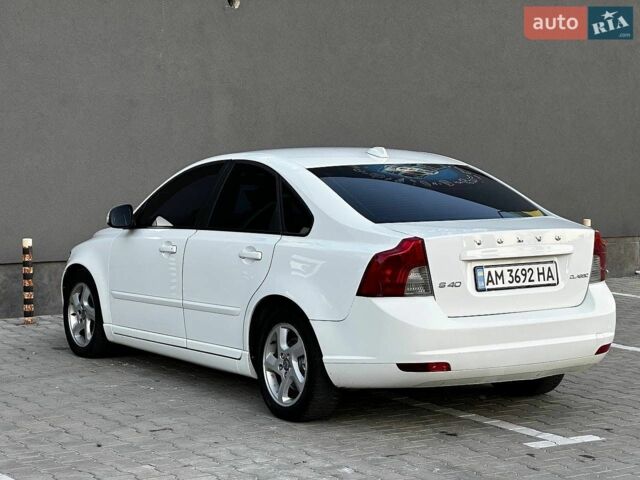 Білий Вольво S40, об'ємом двигуна 2 л та пробігом 278 тис. км за 6499 $, фото 10 на Automoto.ua