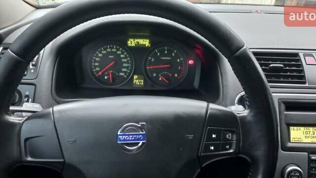 Білий Вольво S40, об'ємом двигуна 2 л та пробігом 250 тис. км за 7600 $, фото 16 на Automoto.ua