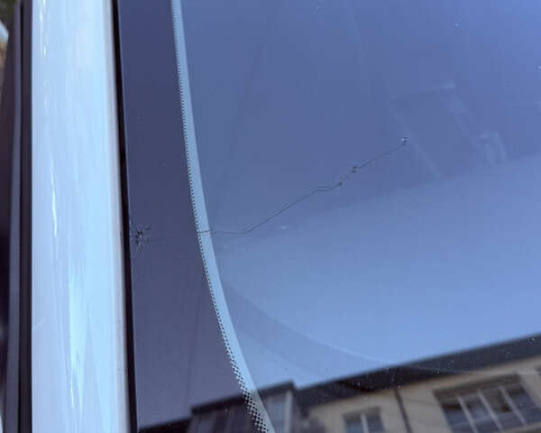 Вольво С40 2012 в Киеве на Automoto.ua Белый Вольво С40, объемом двигателя 2 л и пробегом 176 тыс. км за 7400 $, фото 8 на Automoto.ua