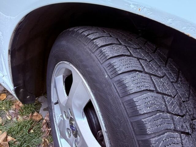 Вольво С40 2012 в Киеве на Automoto.ua Белый Вольво С40, объемом двигателя 2 л и пробегом 176 тыс. км за 7400 $, фото 4 на Automoto.ua