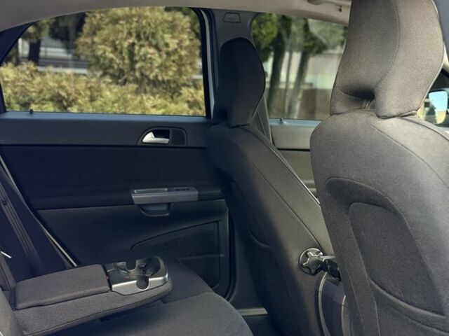 Белый Вольво С40, объемом двигателя 2 л и пробегом 240 тыс. км за 7350 $, фото 21 на Automoto.ua