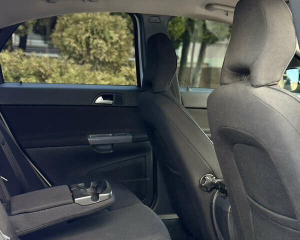 Белый Вольво С40, объемом двигателя 2 л и пробегом 240 тыс. км за 7350 $, фото 19 на Automoto.ua