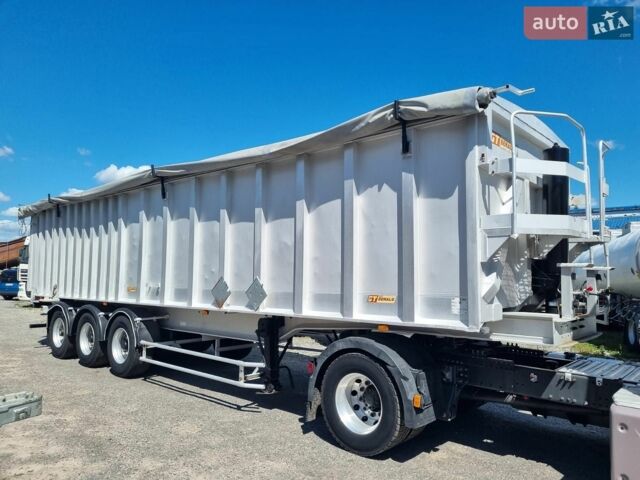 Белый Вольво С40, объемом двигателя 2 л и пробегом 185 тыс. км за 8200 $, фото 6 на Automoto.ua