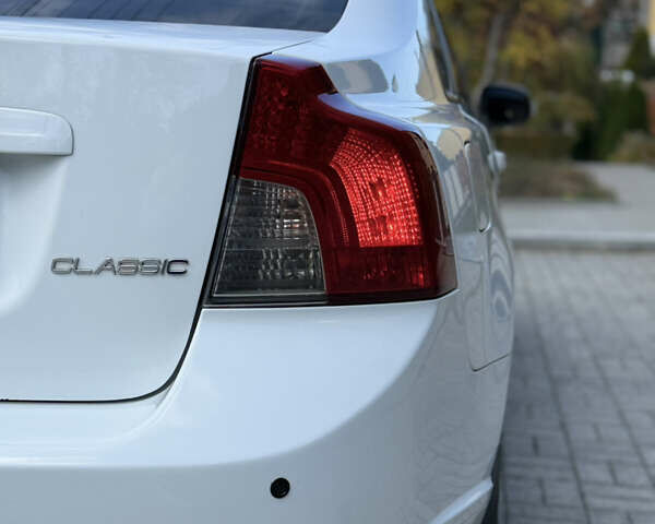 Белый Вольво С40, объемом двигателя 2 л и пробегом 240 тыс. км за 7350 $, фото 10 на Automoto.ua