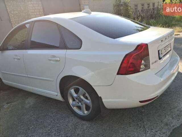 Белый Вольво С40, объемом двигателя 2 л и пробегом 248 тыс. км за 7400 $, фото 5 на Automoto.ua