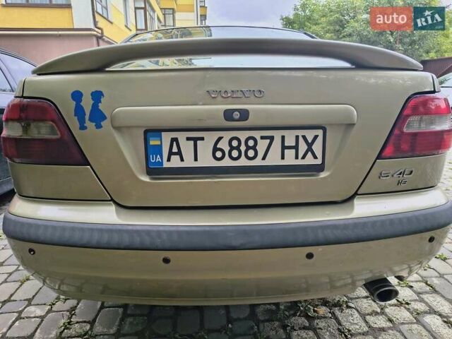 Бежевий Вольво S40, об'ємом двигуна 1.78 л та пробігом 179 тис. км за 2950 $, фото 5 на Automoto.ua