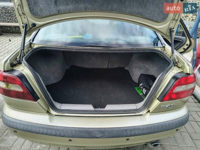 Бежевий Вольво S40, об'ємом двигуна 1.78 л та пробігом 179 тис. км за 2950 $, фото 6 на Automoto.ua
