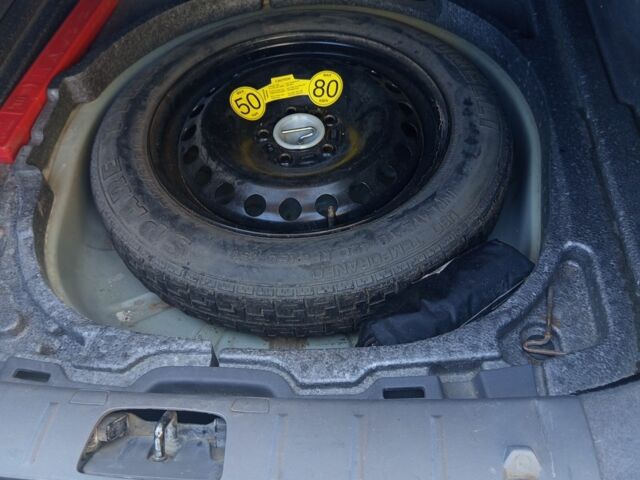 Бежевый Вольво С40, объемом двигателя 2.4 л и пробегом 230 тыс. км за 4000 $, фото 4 на Automoto.ua