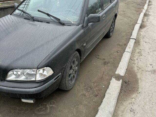 Чорний Вольво S40, об'ємом двигуна 1.9 л та пробігом 446 тис. км за 1000 $, фото 10 на Automoto.ua