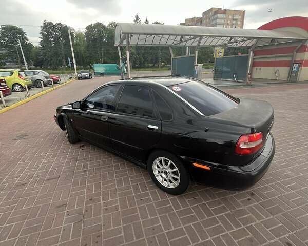 Чорний Вольво S40, об'ємом двигуна 2 л та пробігом 250 тис. км за 3999 $, фото 11 на Automoto.ua
