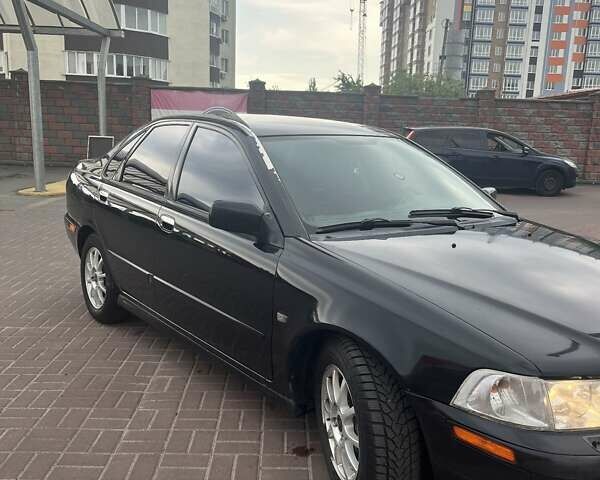 Чорний Вольво S40, об'ємом двигуна 2 л та пробігом 250 тис. км за 3999 $, фото 4 на Automoto.ua