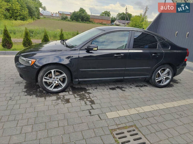 Черный Вольво С40, объемом двигателя 2 л и пробегом 328 тыс. км за 4400 $, фото 9 на Automoto.ua