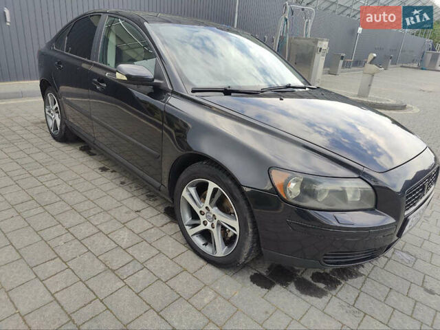 Черный Вольво С40, объемом двигателя 2 л и пробегом 328 тыс. км за 4400 $, фото 17 на Automoto.ua