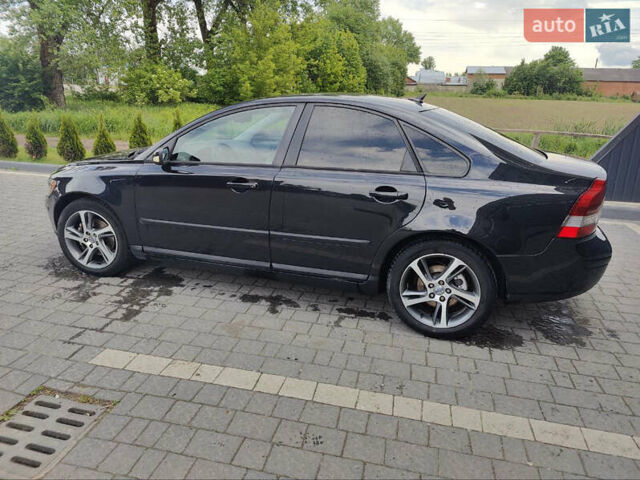 Черный Вольво С40, объемом двигателя 2 л и пробегом 328 тыс. км за 4400 $, фото 5 на Automoto.ua