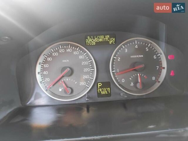 Чорний Вольво S40, об'ємом двигуна 2.5 л та пробігом 290 тис. км за 7000 $, фото 16 на Automoto.ua