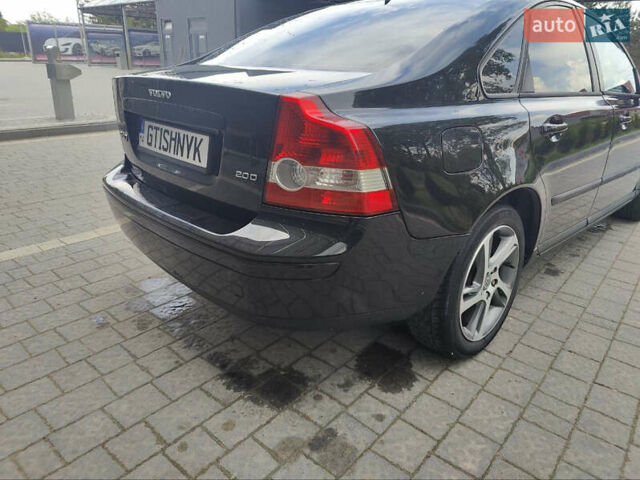 Черный Вольво С40, объемом двигателя 2 л и пробегом 328 тыс. км за 4400 $, фото 12 на Automoto.ua