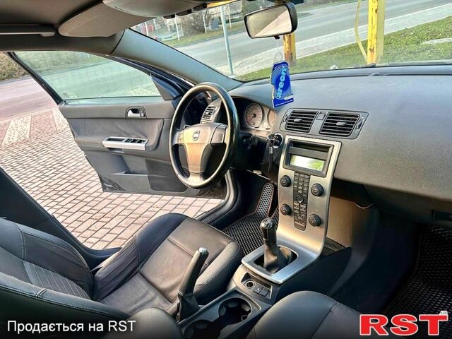 Чорний Вольво S40, об'ємом двигуна 1.6 л та пробігом 250 тис. км за 4300 $, фото 13 на Automoto.ua