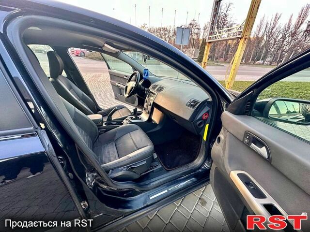 Чорний Вольво S40, об'ємом двигуна 1.6 л та пробігом 250 тис. км за 4300 $, фото 12 на Automoto.ua