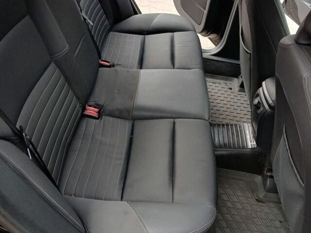 Черный Вольво С40, объемом двигателя 1.6 л и пробегом 220 тыс. км за 5500 $, фото 9 на Automoto.ua