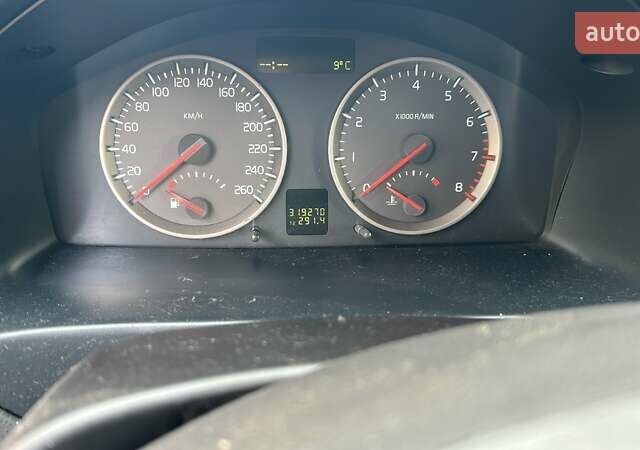 Черный Вольво С40, объемом двигателя 1.6 л и пробегом 319 тыс. км за 5300 $, фото 3 на Automoto.ua