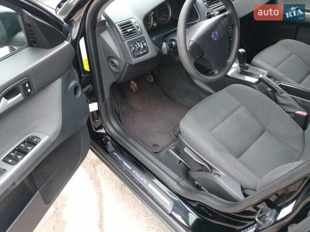 Чорний Вольво S40, об'ємом двигуна 1.6 л та пробігом 250 тис. км за 5900 $, фото 22 на Automoto.ua