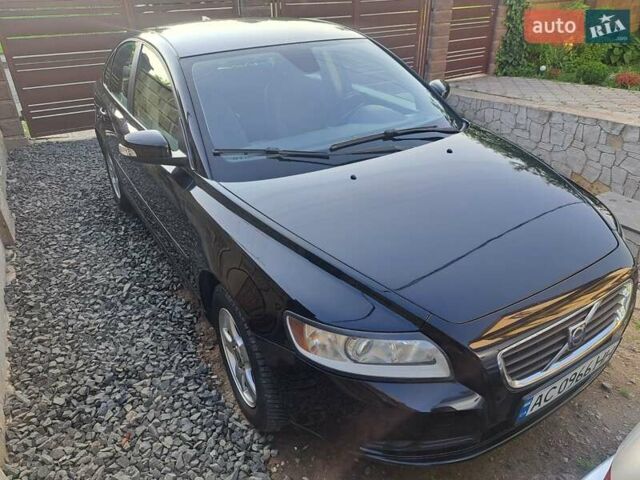 Черный Вольво С40, объемом двигателя 1.8 л и пробегом 275 тыс. км за 5900 $, фото 21 на Automoto.ua