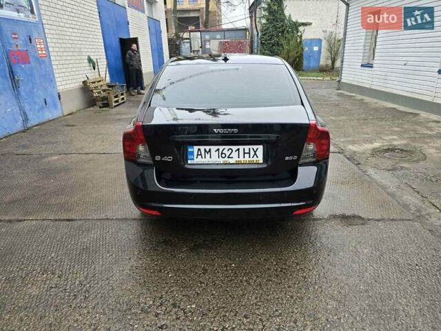 Черный Вольво С40, объемом двигателя 2 л и пробегом 291 тыс. км за 7900 $, фото 3 на Automoto.ua