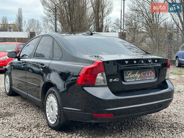 Черный Вольво С40, объемом двигателя 1.6 л и пробегом 51 тыс. км за 6300 $, фото 6 на Automoto.ua
