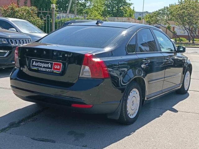 Чорний Вольво S40, об'ємом двигуна 1.6 л та пробігом 249 тис. км за 6790 $, фото 9 на Automoto.ua
