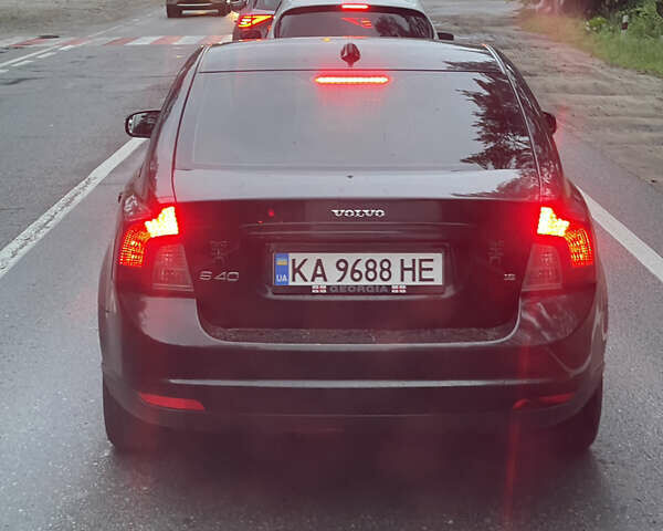 Чорний Вольво S40, об'ємом двигуна 1.6 л та пробігом 194 тис. км за 6800 $, фото 4 на Automoto.ua