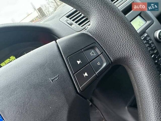 Черный Вольво С40, объемом двигателя 1.6 л и пробегом 51 тыс. км за 6300 $, фото 17 на Automoto.ua