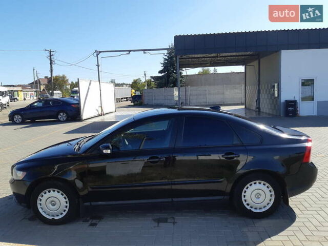 Чорний Вольво S40, об'ємом двигуна 1.6 л та пробігом 251 тис. км за 7000 $, фото 2 на Automoto.ua