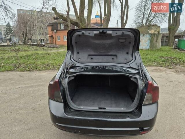 Черный Вольво С40, объемом двигателя 2 л и пробегом 311 тыс. км за 6000 $, фото 7 на Automoto.ua