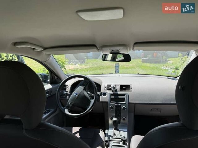 Черный Вольво С40, объемом двигателя 1.6 л и пробегом 305 тыс. км за 6450 $, фото 8 на Automoto.ua
