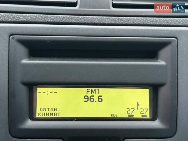 Черный Вольво С40, объемом двигателя 1.6 л и пробегом 51 тыс. км за 6300 $, фото 21 на Automoto.ua